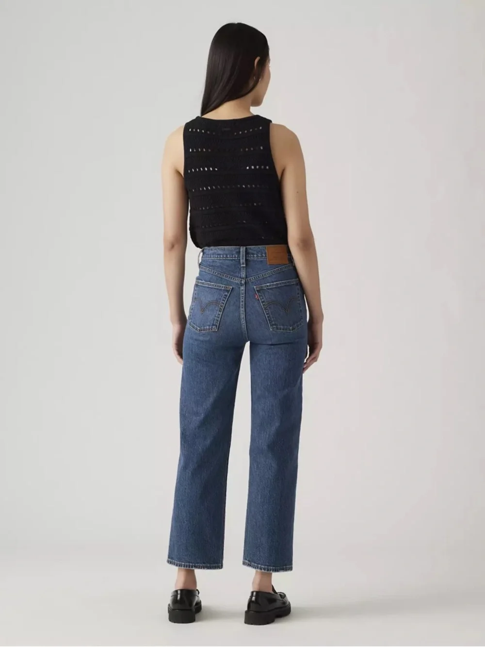 Levi’s Ribcage Straight Ankle Jeans in On My Honor - Dark Wash size 29